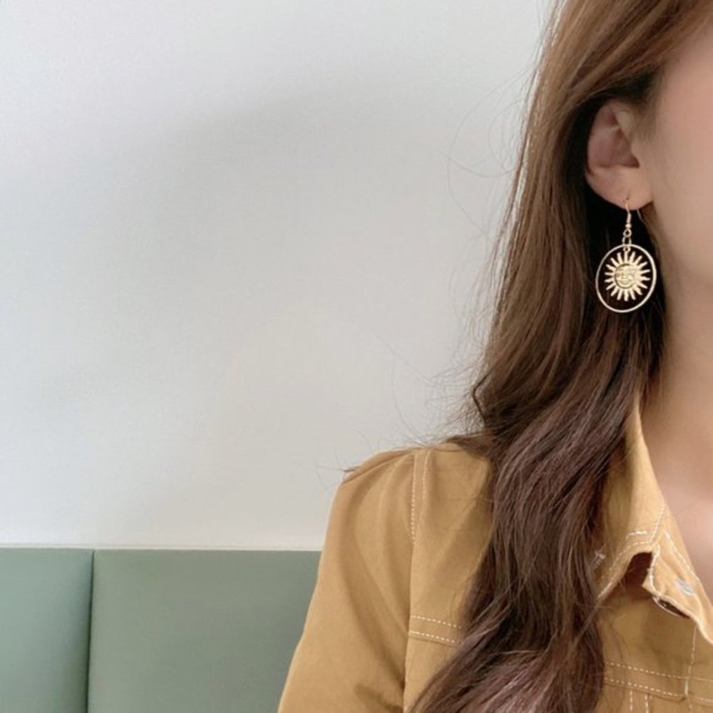 Bright Gold Shiny Sun Face Circle Earrings - Picture 8 of 12